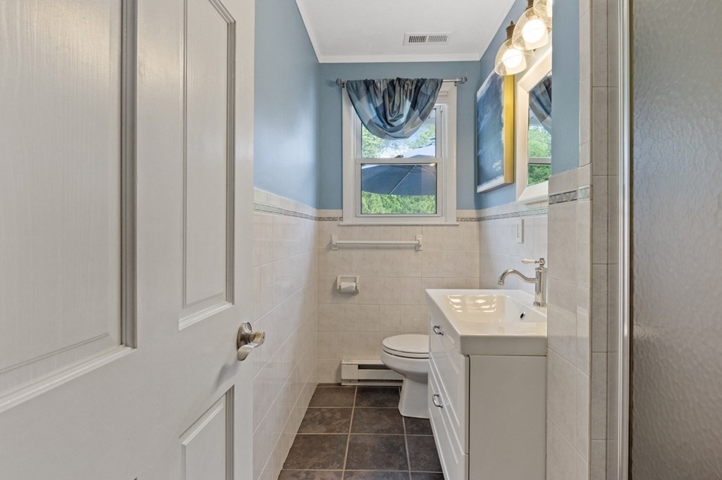 4 Longfellow Road Northborough, MA 01532 - Photo 32 of 42 Gallery Image 32