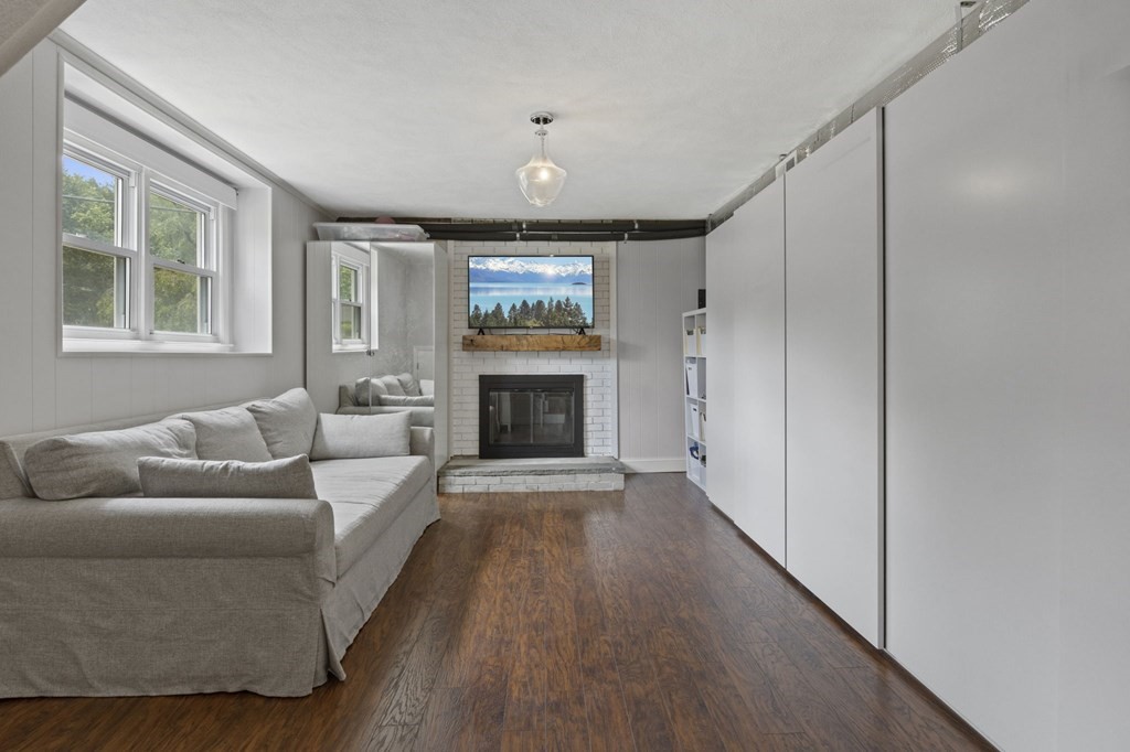 4 Longfellow Road Northborough, MA 01532 - Photo 33 of 42 Gallery Image 33