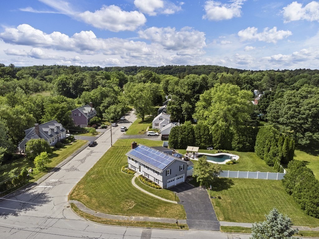 4 Longfellow Road Northborough, MA 01532 - Photo 4 of 42 Gallery Image 4