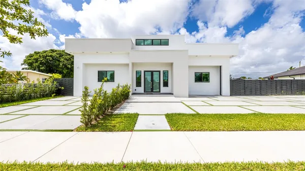 $2,100,000 | 11450 Southwest 59th Terrace, Miami, FL 33173