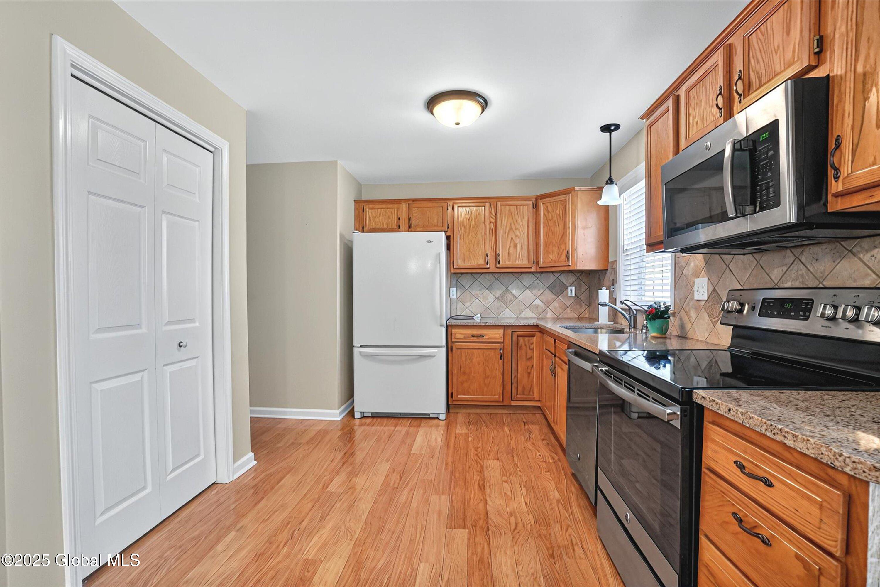 31 Riverside Drive Rotterdam Junction, NY 12150 - Photo 14 of 66 39-31 Riverside Dr-39