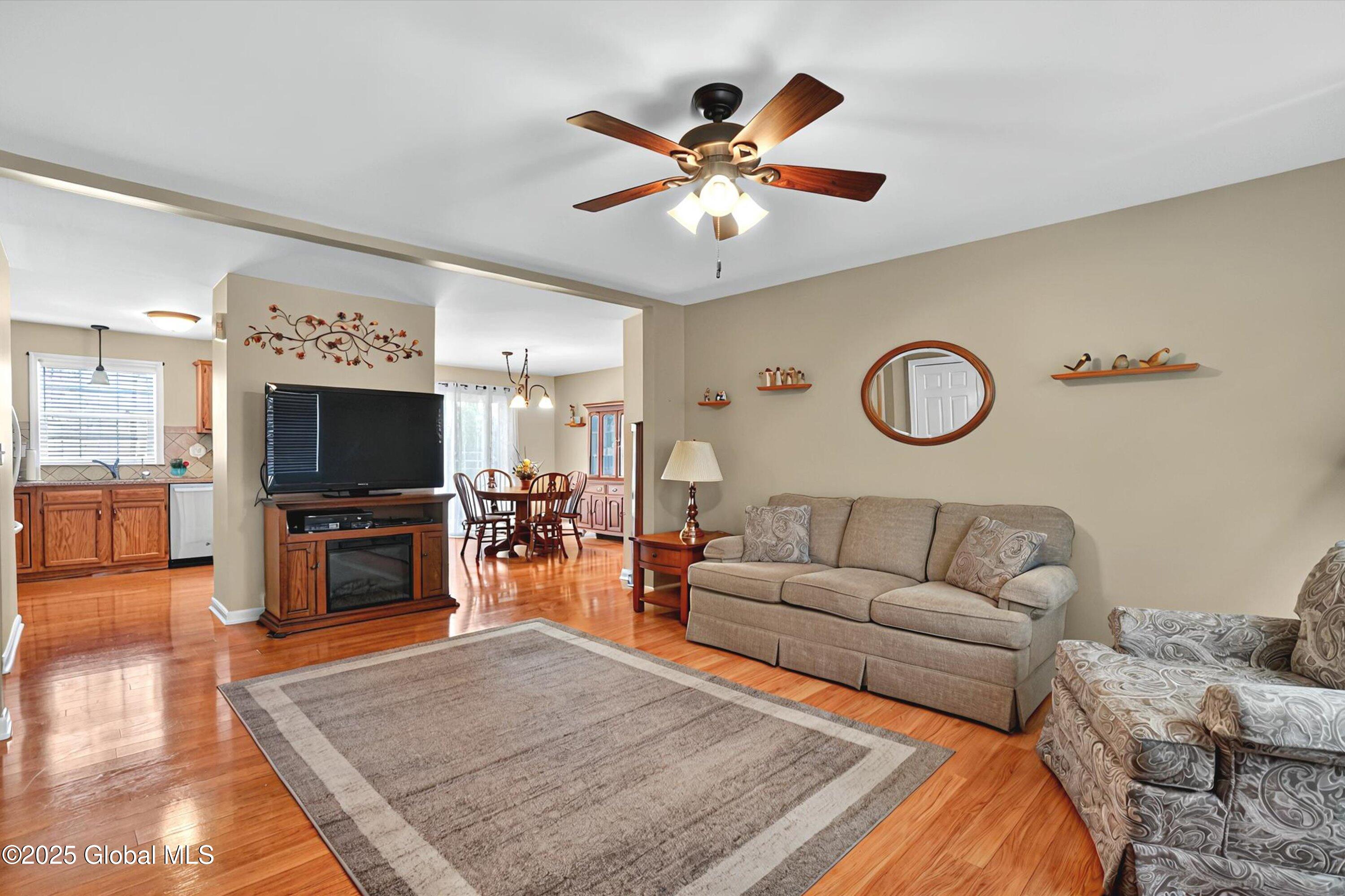 31 Riverside Drive Rotterdam Junction, NY 12150 - Photo 5 of 66 33-31 Riverside Dr-33