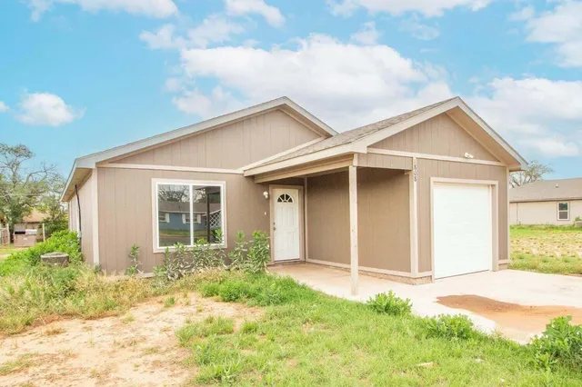 $1,100 | 1808 East Auburn Street, Lubbock, TX 79403