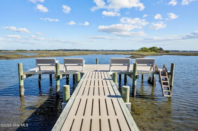 $195,000 | 202 Royal Oaks Court, Cedar Point, NC 28584