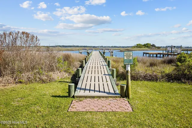 $195,000 | 202 Royal Oaks Court, Cedar Point, NC 28584