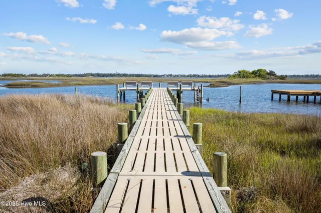 $195,000 | 202 Royal Oaks Court, Cedar Point, NC 28584