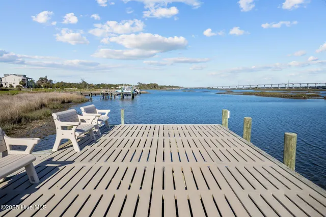 $195,000 | 202 Royal Oaks Court, Cedar Point, NC 28584