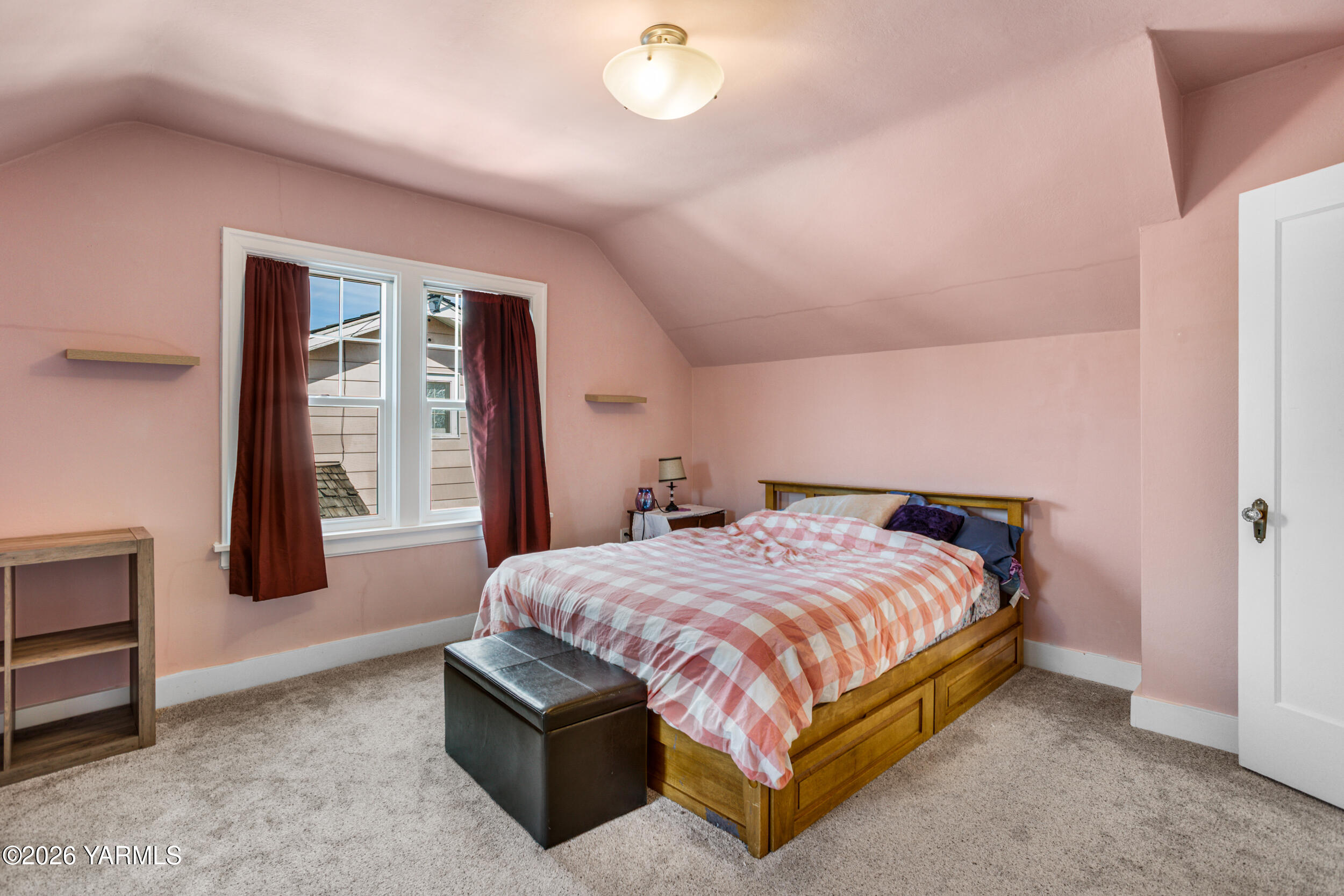 3206 Summitview Avenue Yakima, WA 98902 - Photo 21 of 48 Bedroom 2