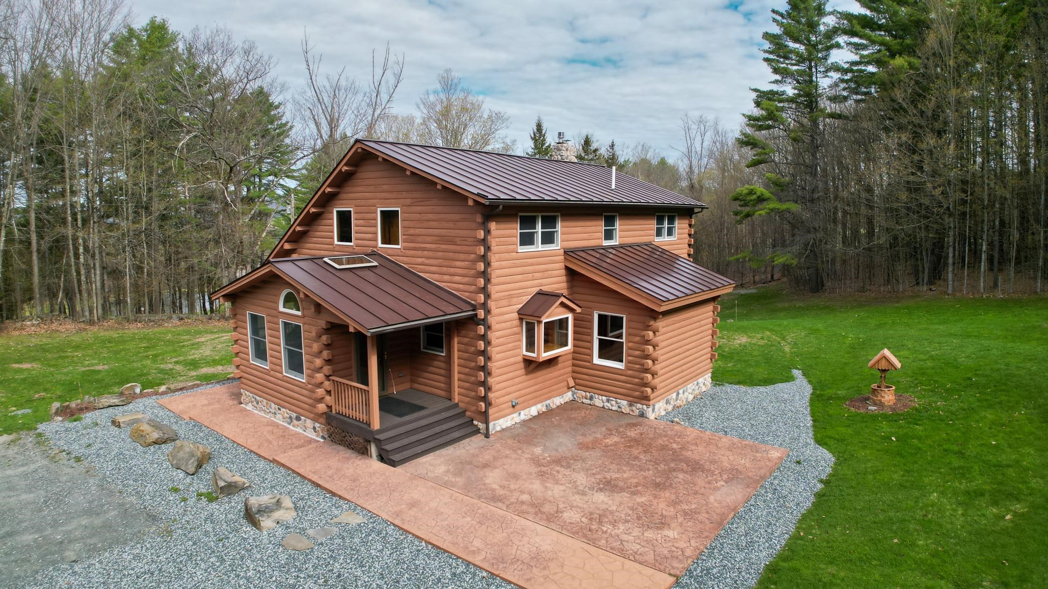 1209 Wildlife Road Hartford, VT 05001 - Photo 3 of 51
