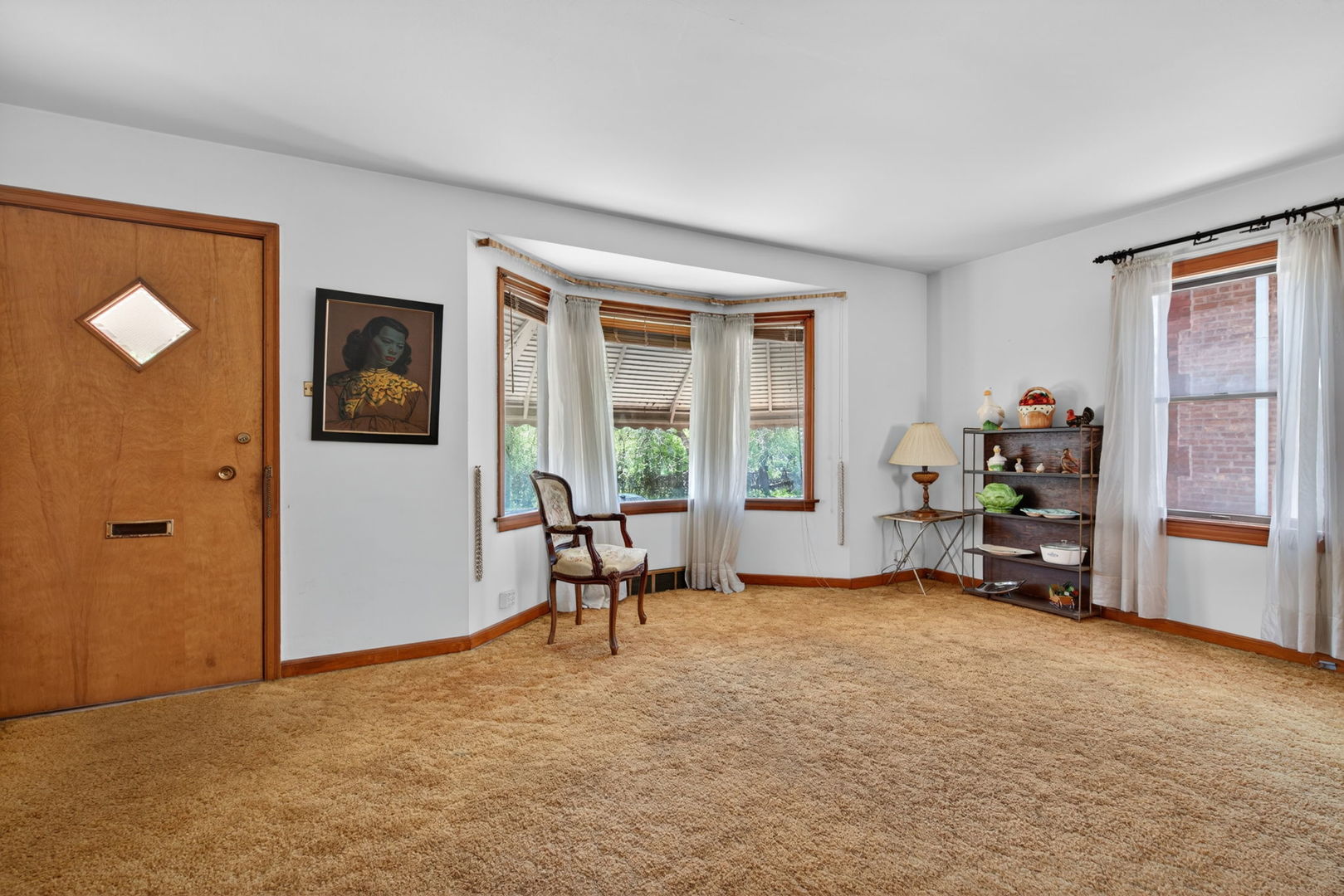 9020 West Forestview Drive North Riverside, IL 60546 - Photo 3 of 19