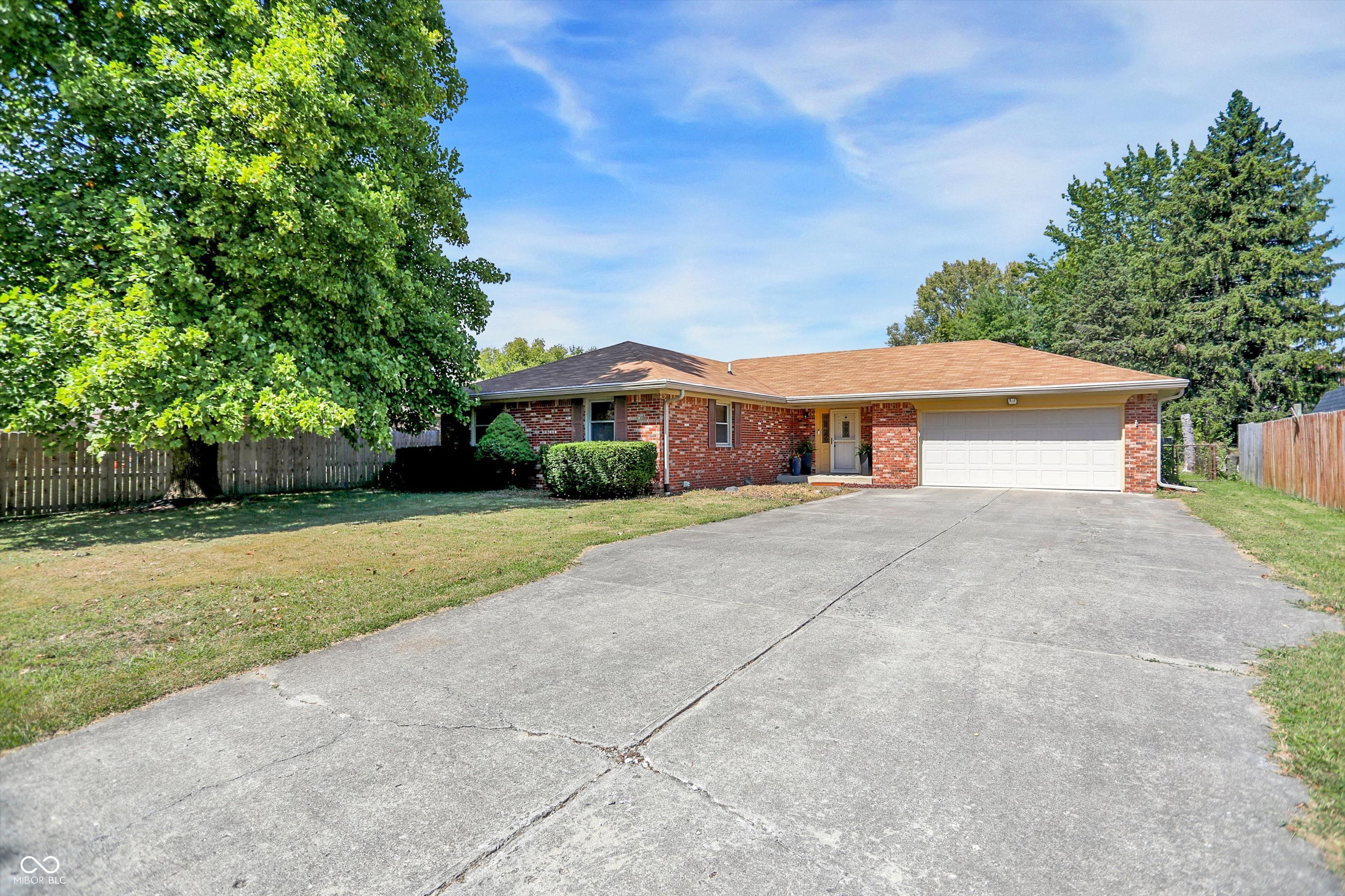 6706 Balmoral Road Indianapolis, IN 46241 - Photo 2 of 28 Gallery Image 2