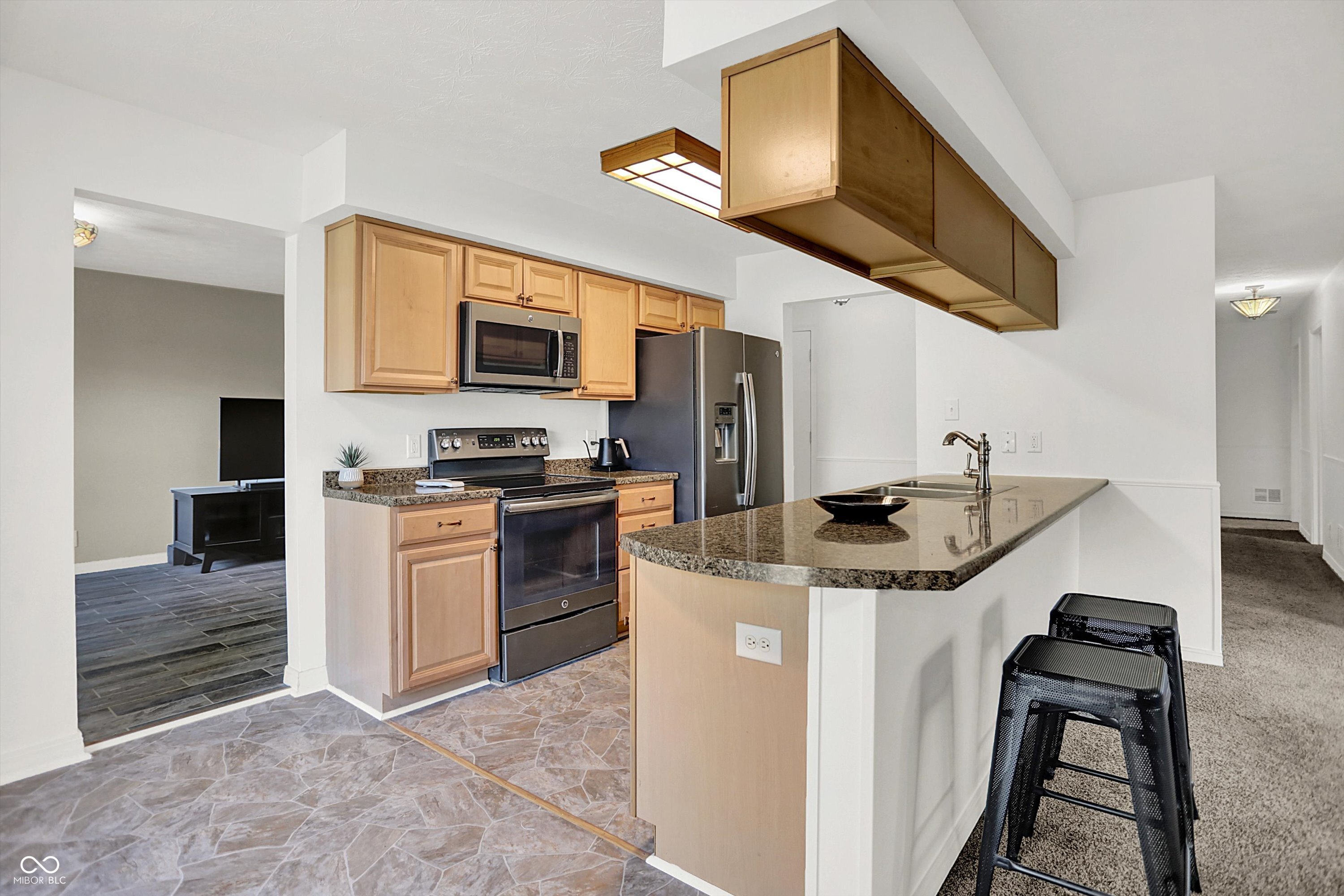 6706 Balmoral Road Indianapolis, IN 46241 - Photo 8 of 28 Gallery Image 8