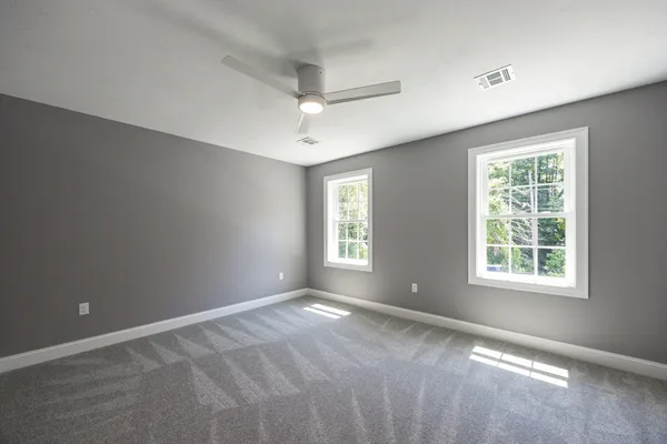 $4,000 | 122 Canal Street, Blackstone, MA 01504