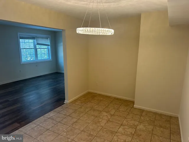 $3,250 | 8146 Larkin Lane, Vienna, VA 22182