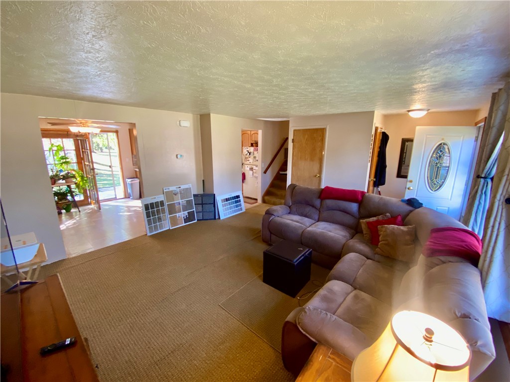 3 Cascade Road Henrietta, NY 14586 - Photo 11 of 34