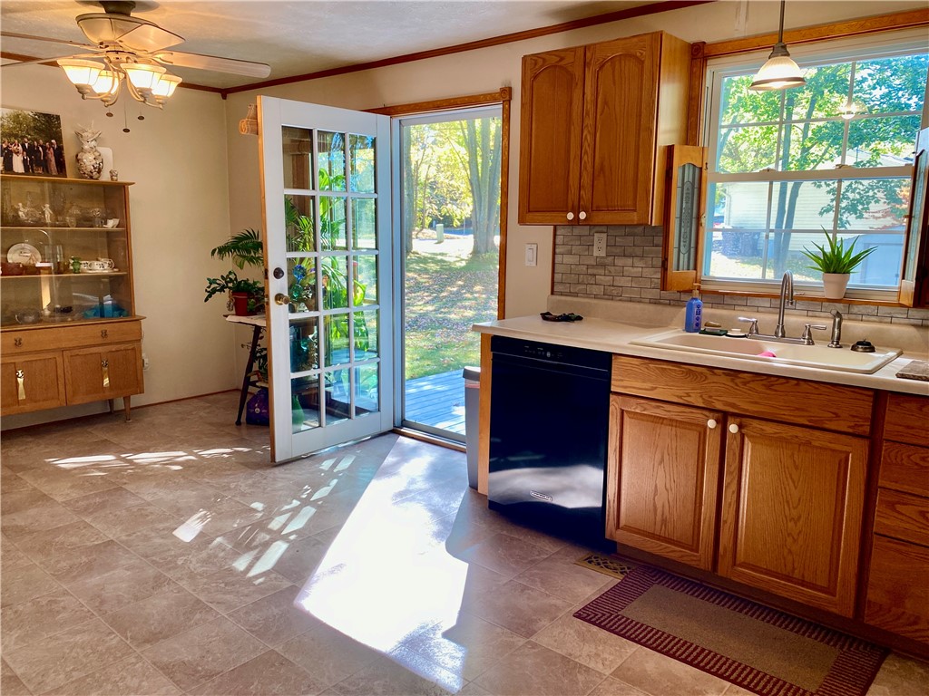 3 Cascade Road Henrietta, NY 14586 - Photo 7 of 34