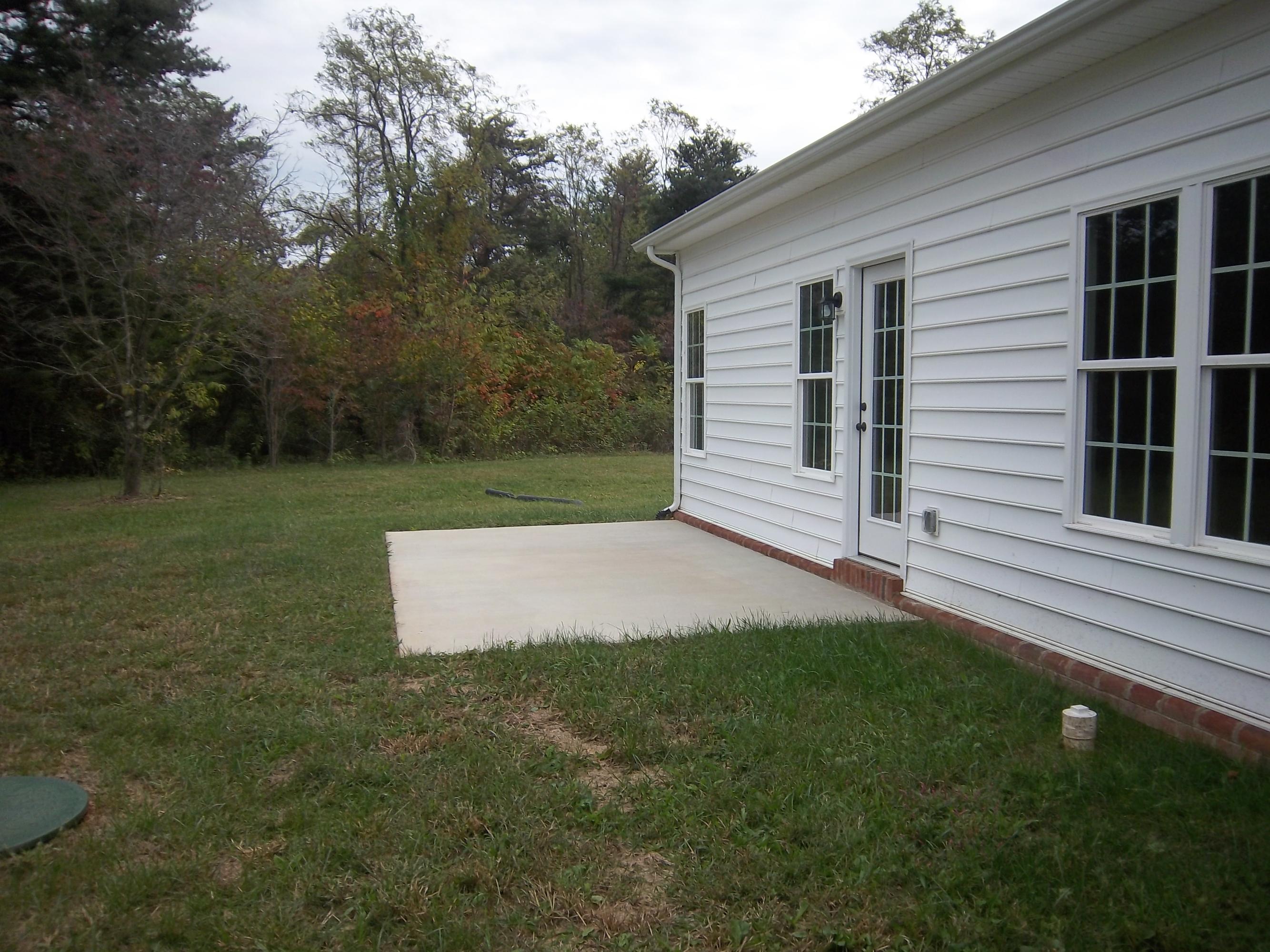 330 Thornblade Way Blue Ridge, VA 24064 - Photo 25 of 34 Back patio