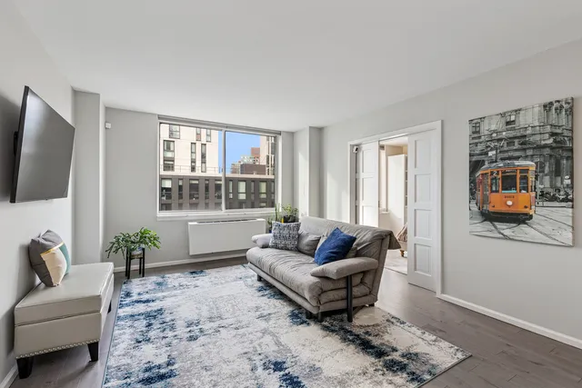 $1,210,000 | 275 Greenwich Street, Unit 11D | TriBeCa