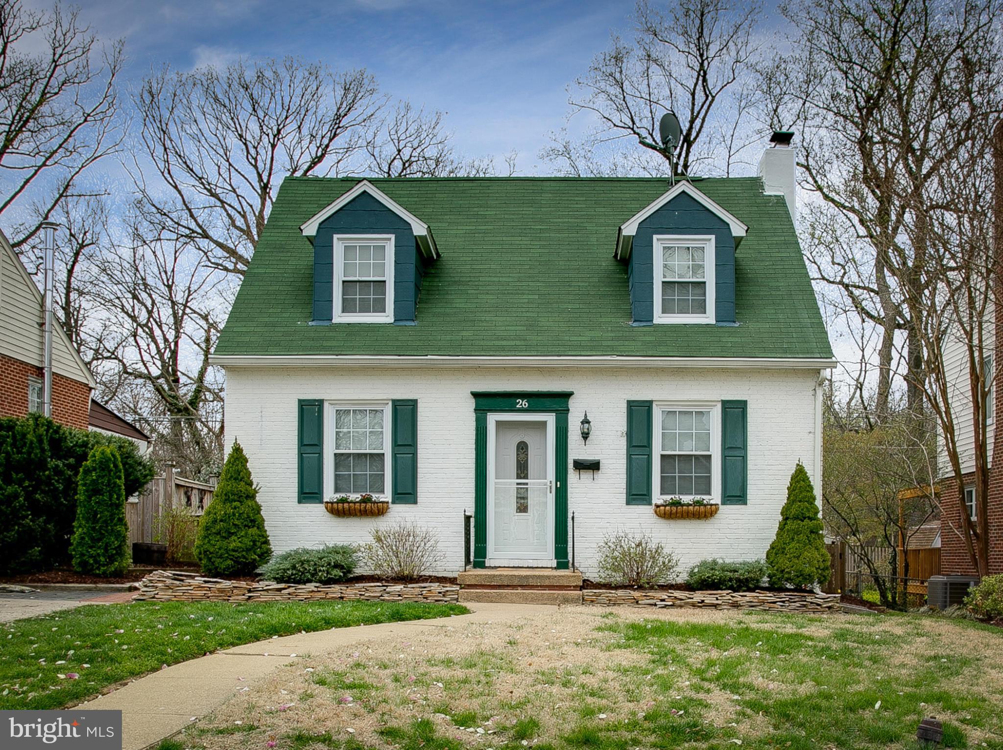 26 Dungarrie Road Baltimore, MD 21228 - Photo 1 of 30 Exterior (Front)