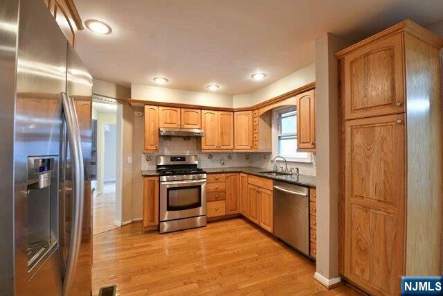 628 River Road Teaneck, NJ 07666 - Photo 10 of 22