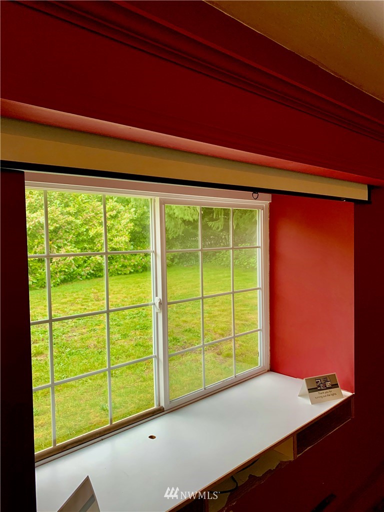 10032 Renton Issaquah Road Southeast Issaquah, WA 98027 - Photo 12 of 27 Gallery Image 12