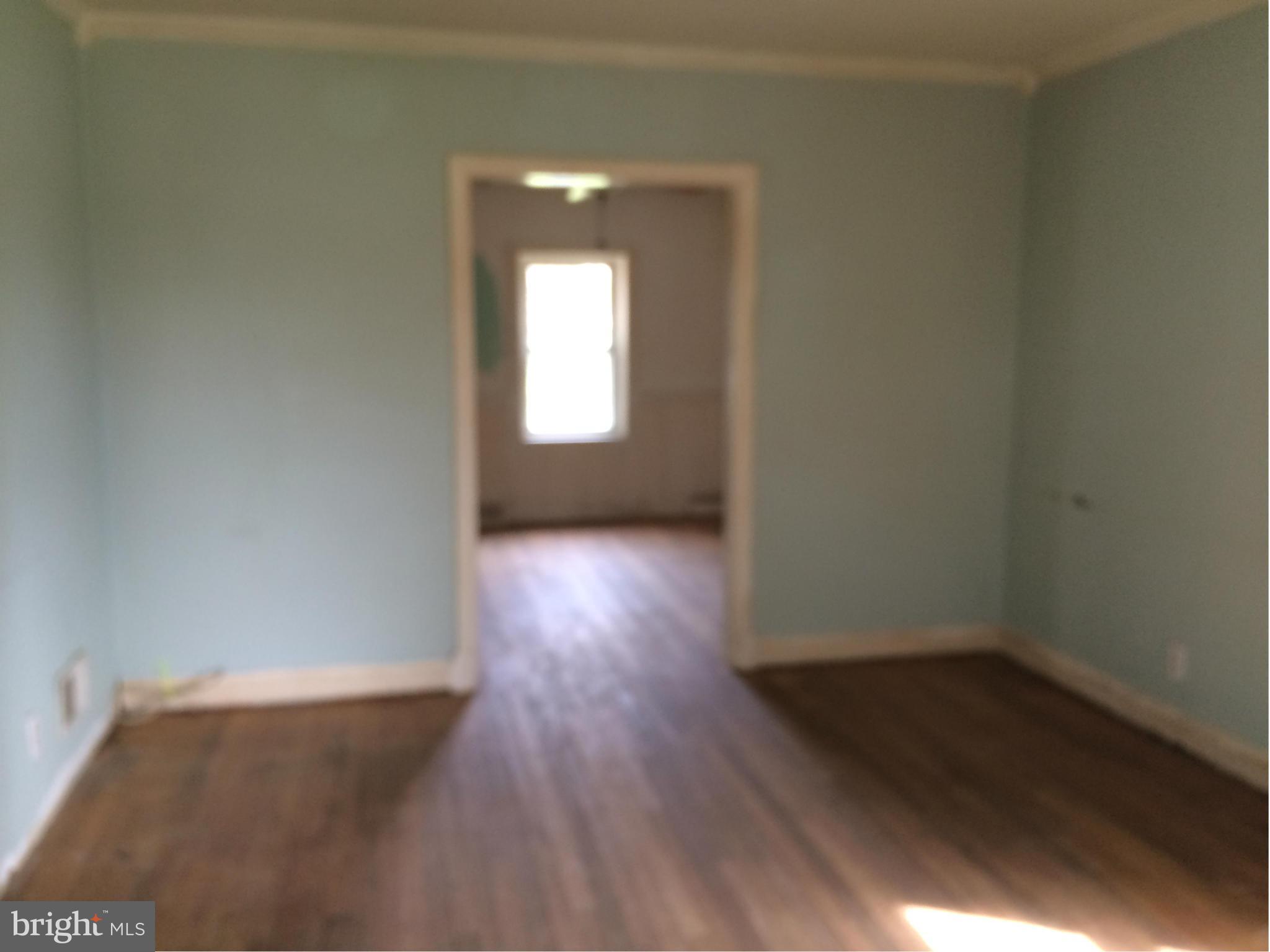 17 Byway Road Owings Mills, MD 21117 - Photo 2 of 15 Living Room