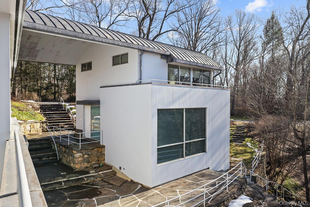 54 Cross Pond Road Pound Ridge, NY 10576 - Photo 18 of 47
