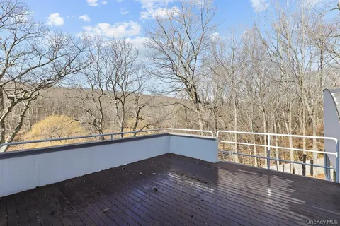 $3,250,000 | 54 Cross Pond Road, Pound Ridge, NY 10576