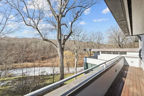 $3,250,000 | 54 Cross Pond Road, Pound Ridge, NY 10576