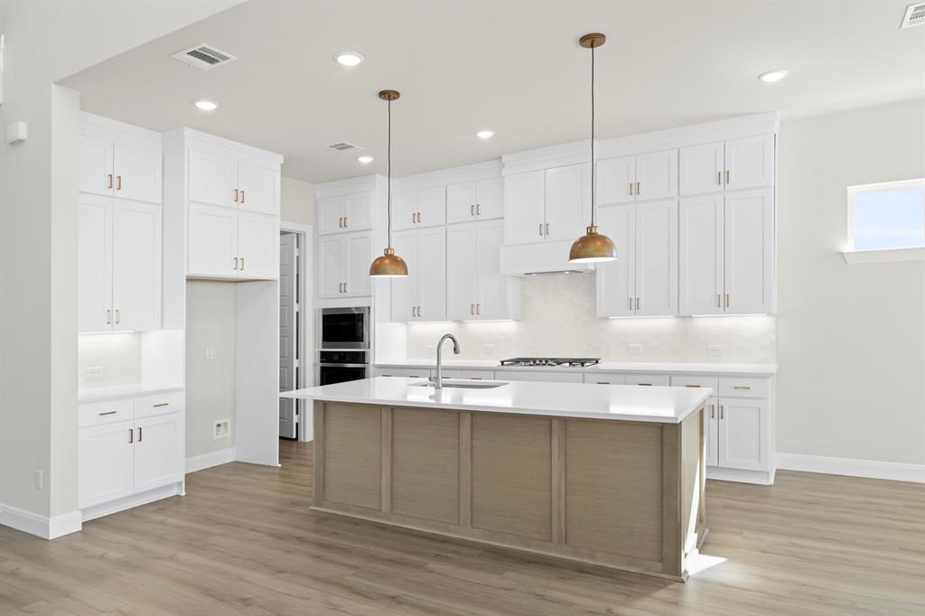 2317 Cottonbelt Road Celina, TX 75009 - Photo 12 of 28 12. 2317 Cottonbelt - Kitchen (2)