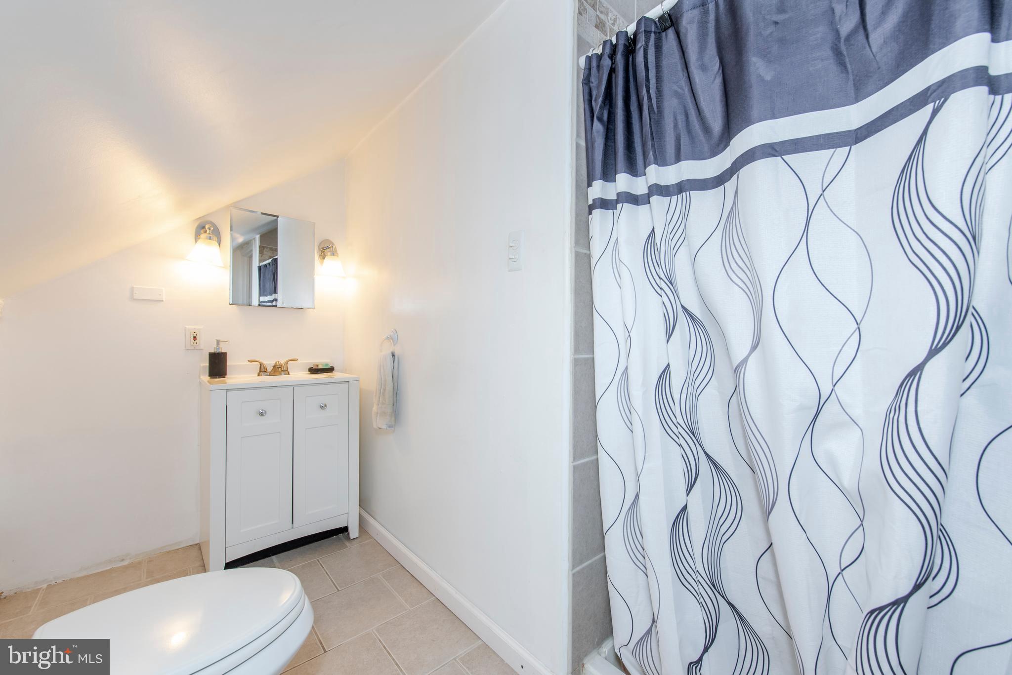 3100 Willoughby Road Baltimore, MD 21234 - Photo 28 of 52 Bath