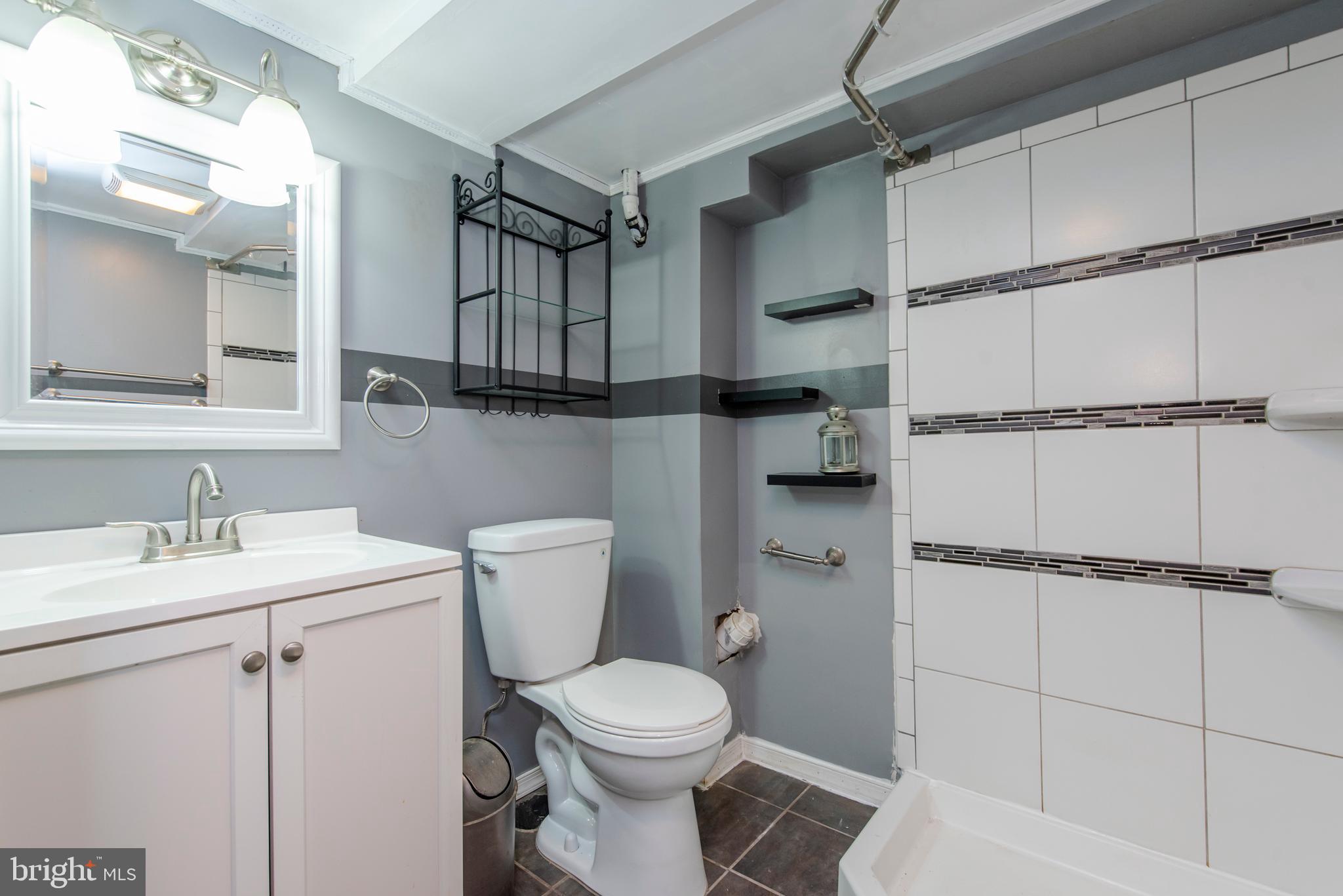 3100 Willoughby Road Baltimore, MD 21234 - Photo 35 of 52 Bath