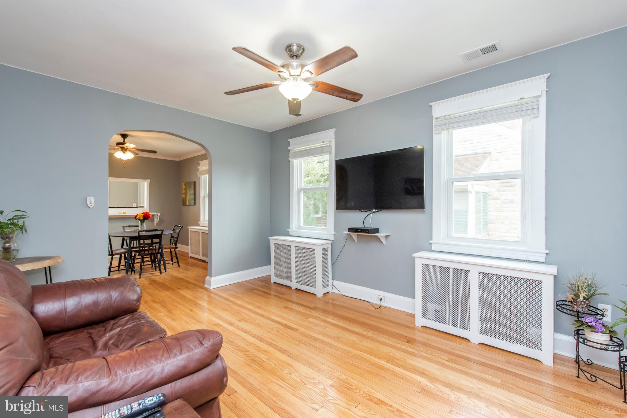 3100 Willoughby Road Baltimore, MD 21234 - Photo 10 of 52 Living Room