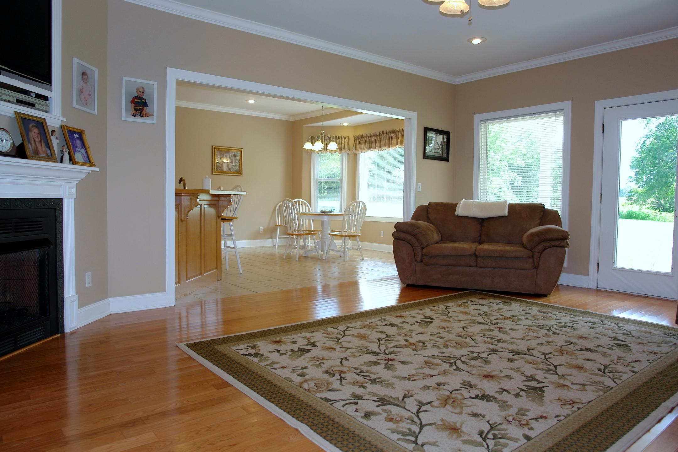 431 Open Range Road Crossville, TN 38555 - Photo 11 of 38 LIVING ROOM TO BREAKFAST NOOK