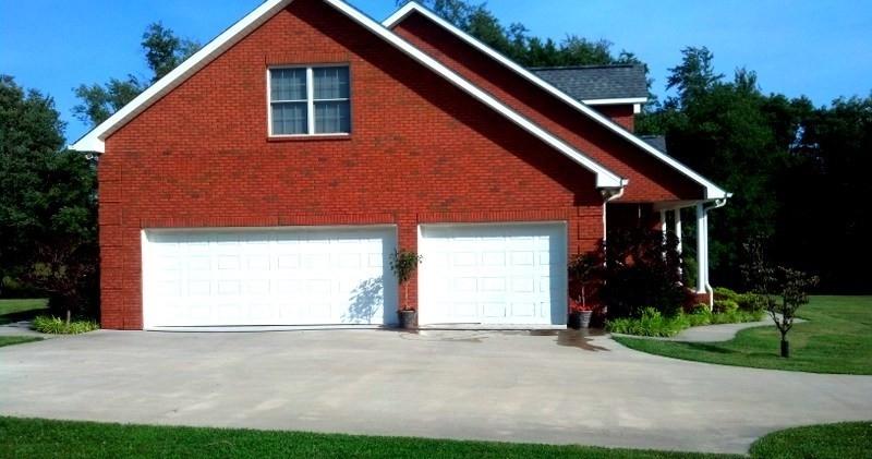 431 Open Range Road Crossville, TN 38555 - Photo 38 of 38 GARAGE - SIDE VIEW