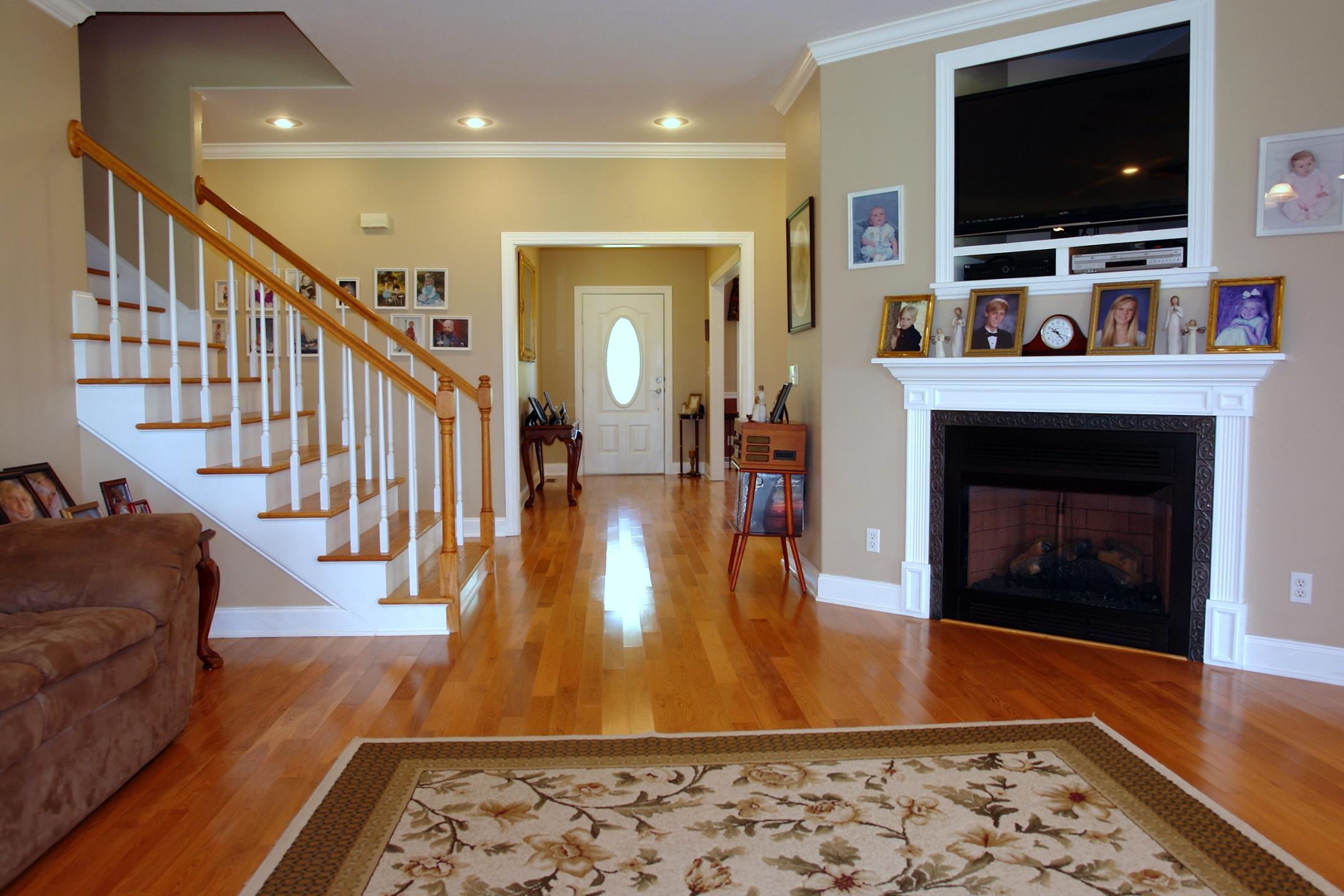 431 Open Range Road Crossville, TN 38555 - Photo 9 of 38 LIVING ROOM WITH CORNER FP