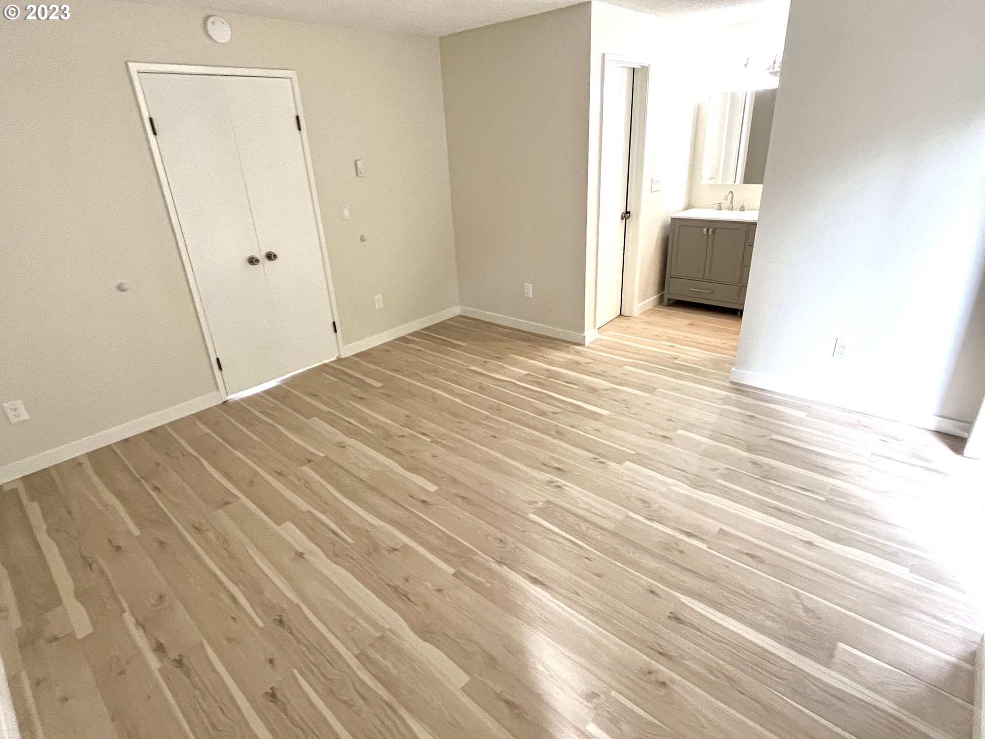 14172 Southwest Daphne Street Beaverton, OR 97008 - Photo 11 of 33 Unit #1