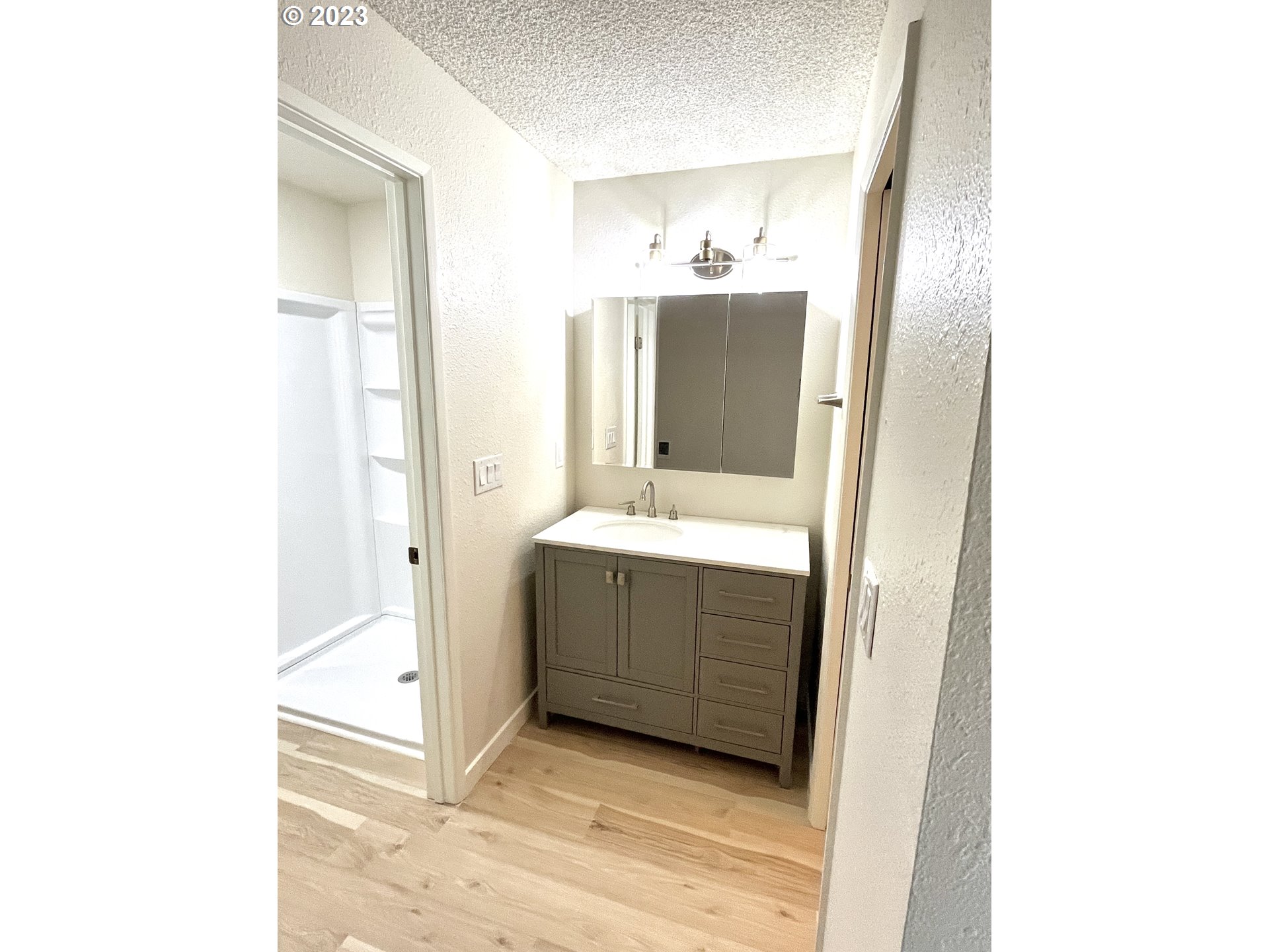 14172 Southwest Daphne Street Beaverton, OR 97008 - Photo 12 of 33 Unit #1