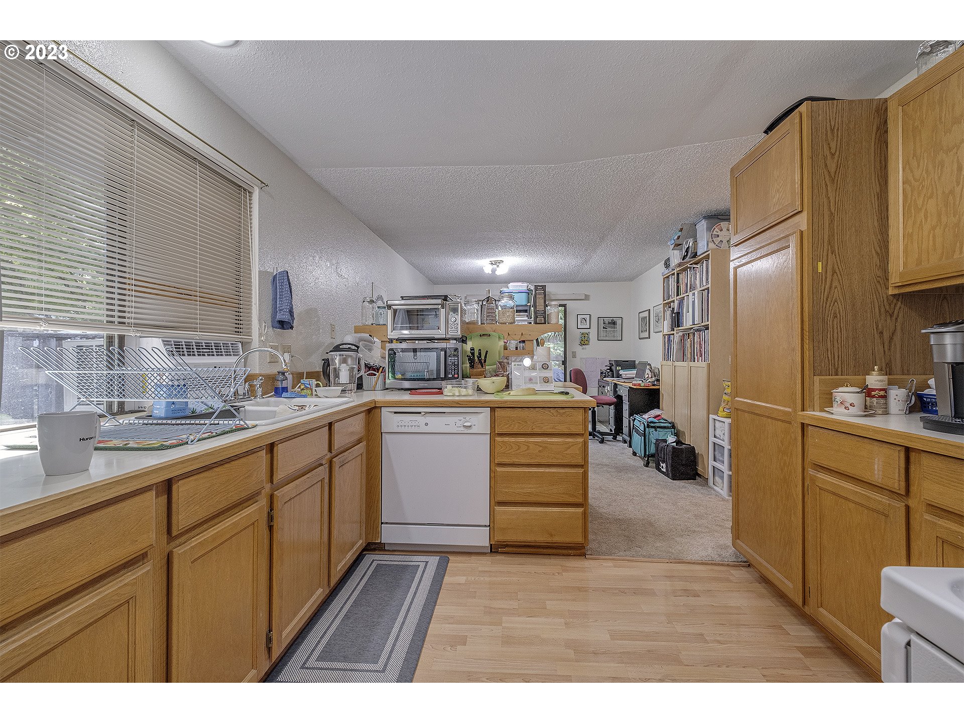 14172 Southwest Daphne Street Beaverton, OR 97008 - Photo 25 of 33 Unit #2