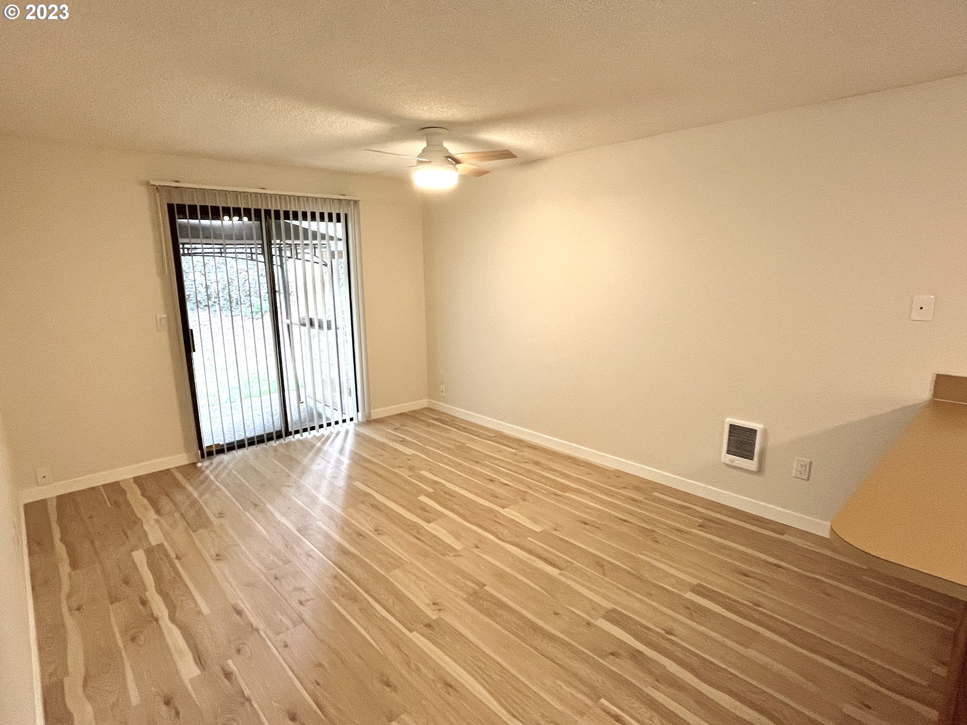 14172 Southwest Daphne Street Beaverton, OR 97008 - Photo 5 of 33 Unit #1