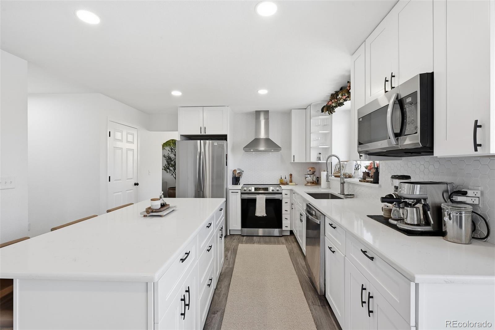 9395 Princeton Circle Highlands Ranch, CO 80130 - Photo 15 of 45