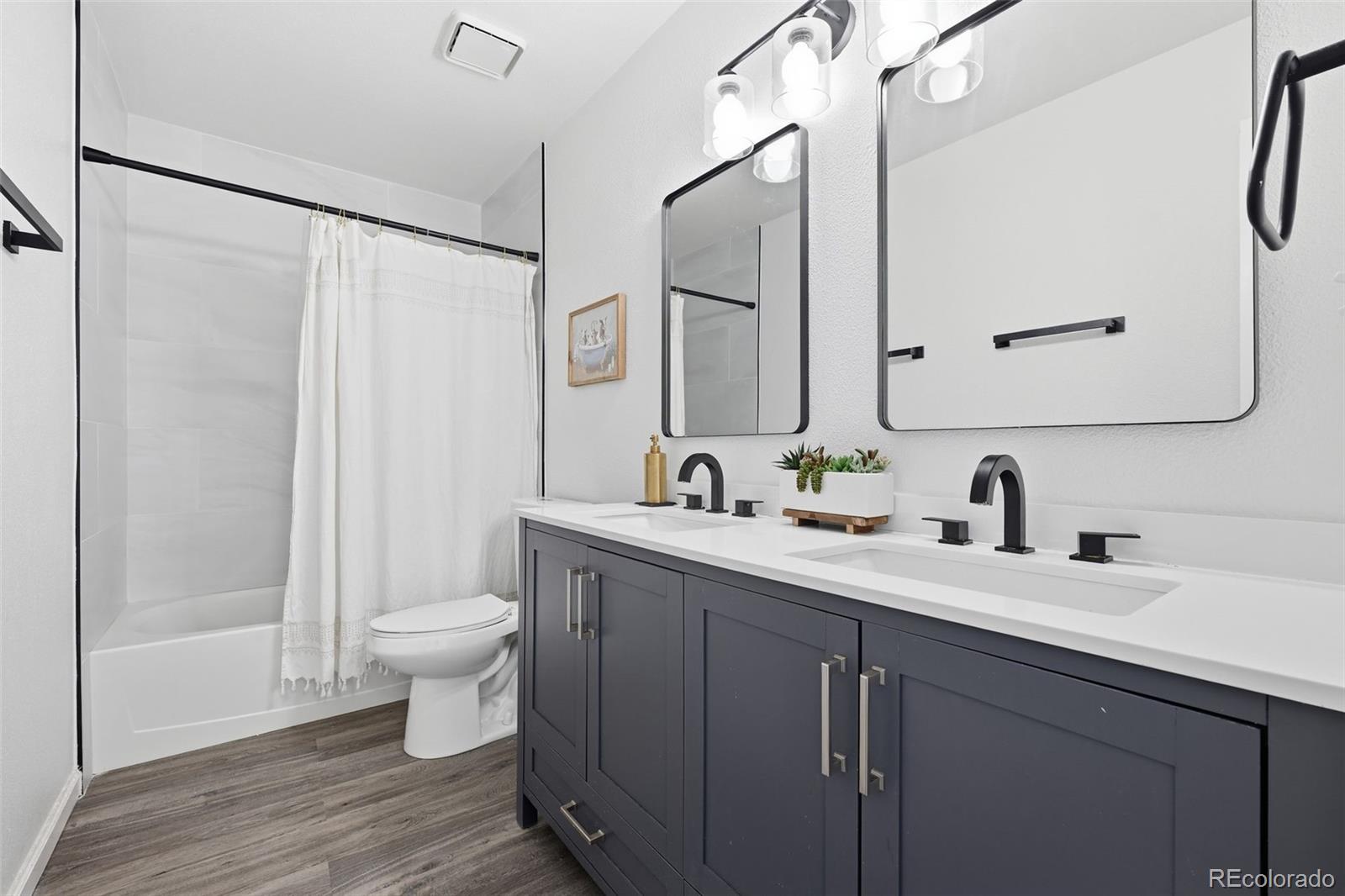 9395 Princeton Circle Highlands Ranch, CO 80130 - Photo 36 of 45