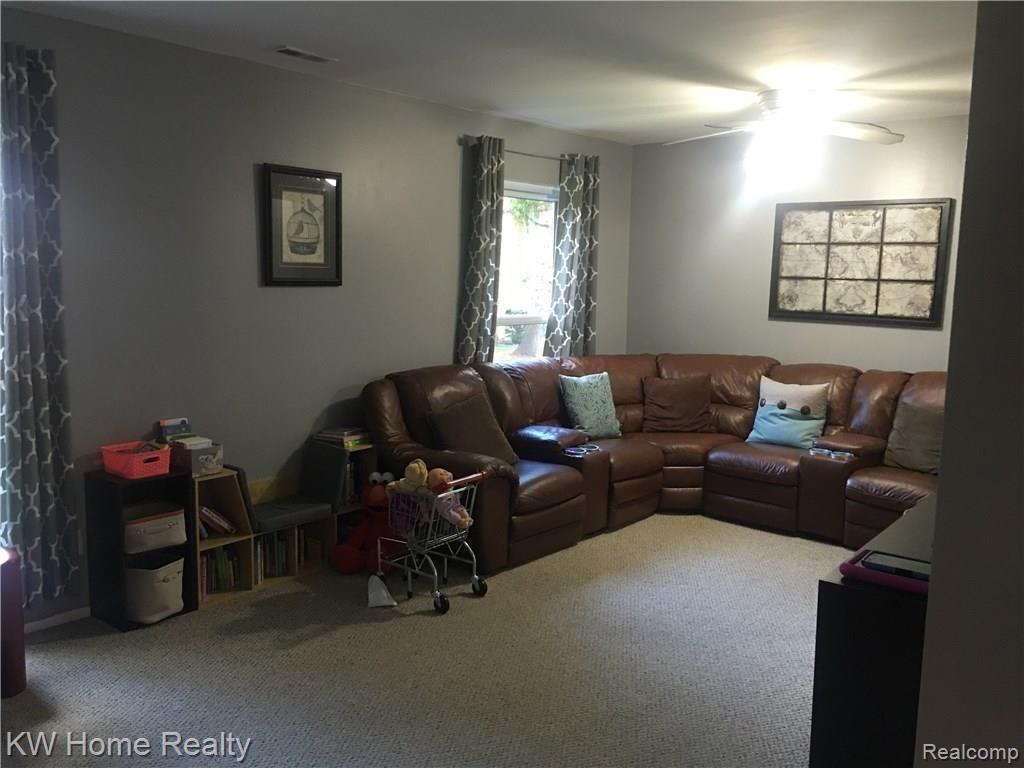 503 East University Drive Rochester, MI 48307 - Photo 5 of 9