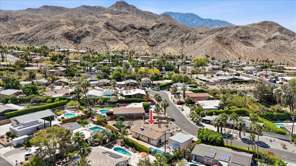 39120 Paradise Way Cathedral City, CA 92234 - Photo 41 of 41 an aerial view of a city with lots of residential buildings