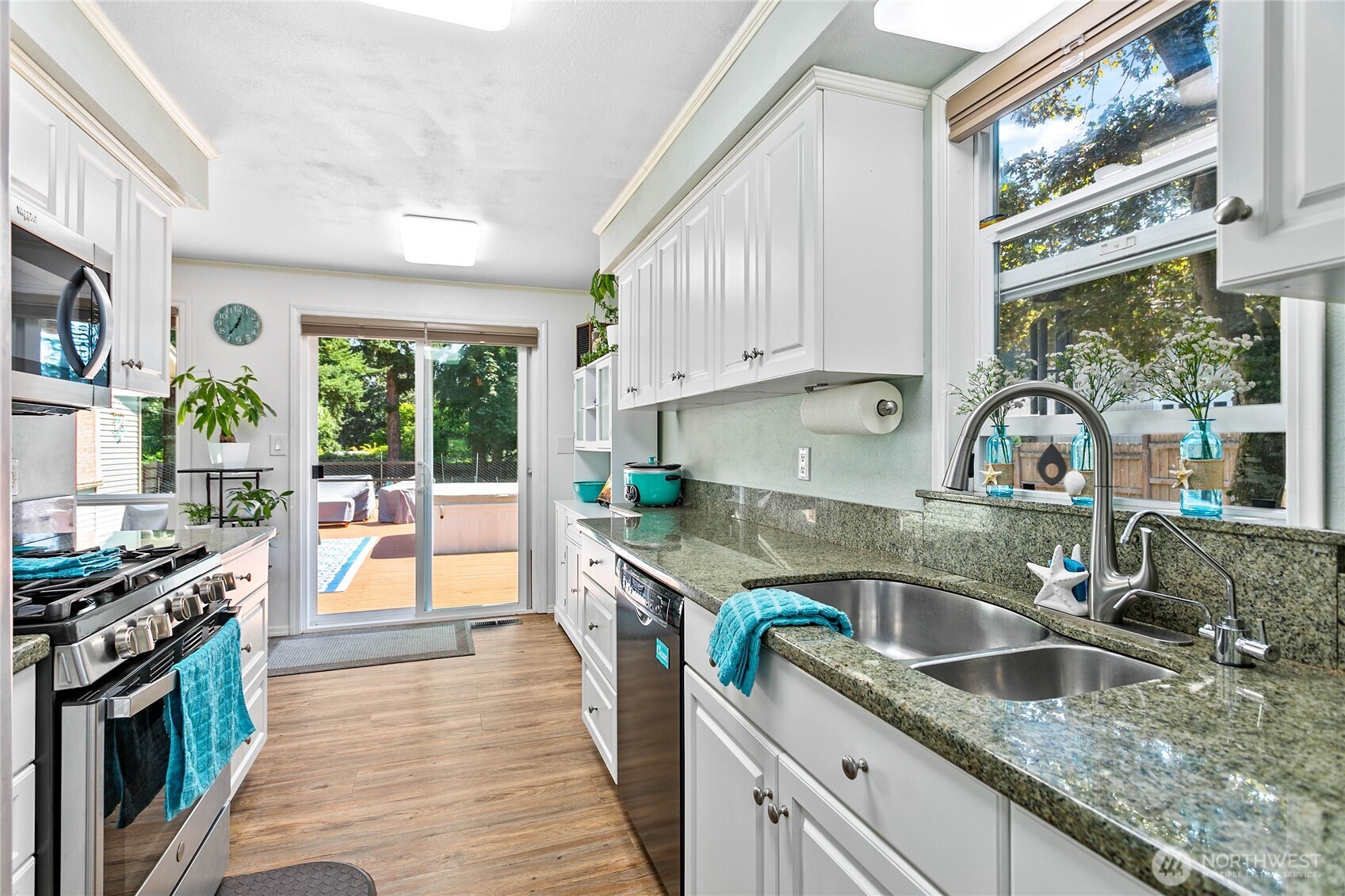 2348 Yew Street Road Bellingham, WA 98229 - Photo 13 of 34 Gallery Image 13