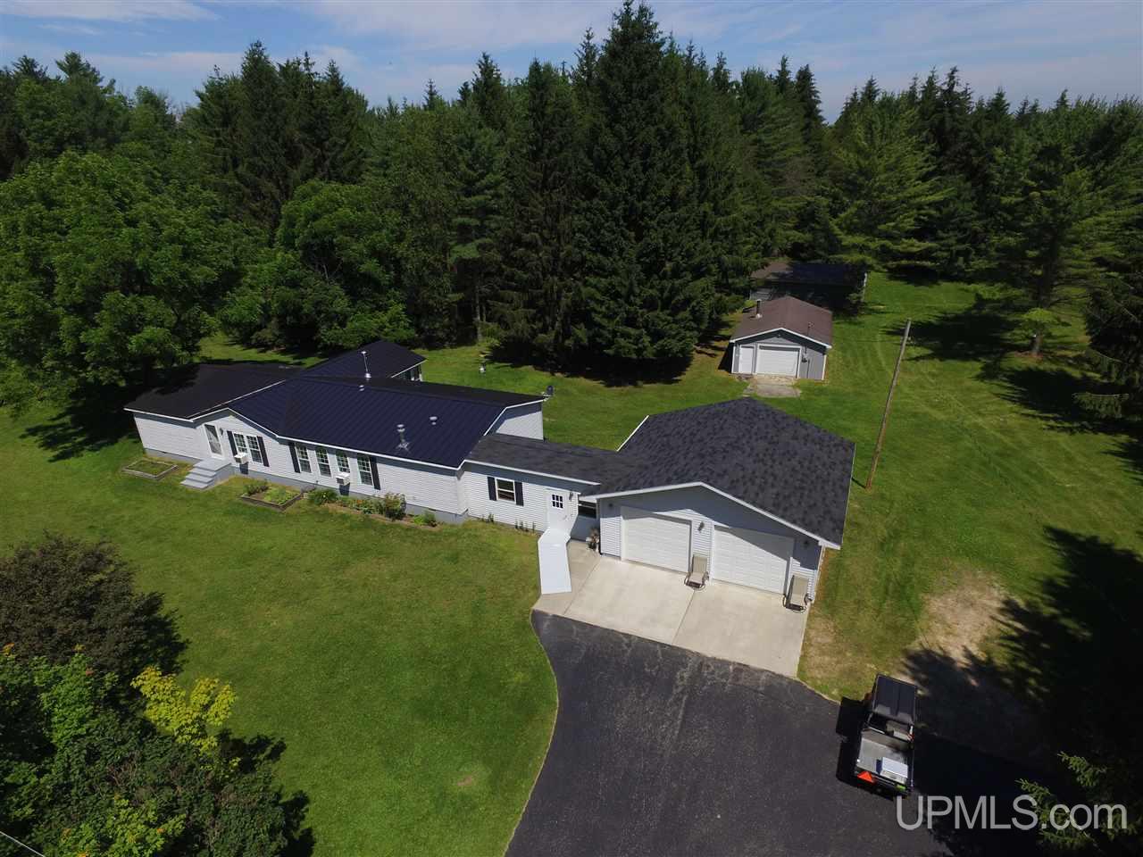 7786 Adams Road Manistique, MI 49854 - Photo 2 of 36