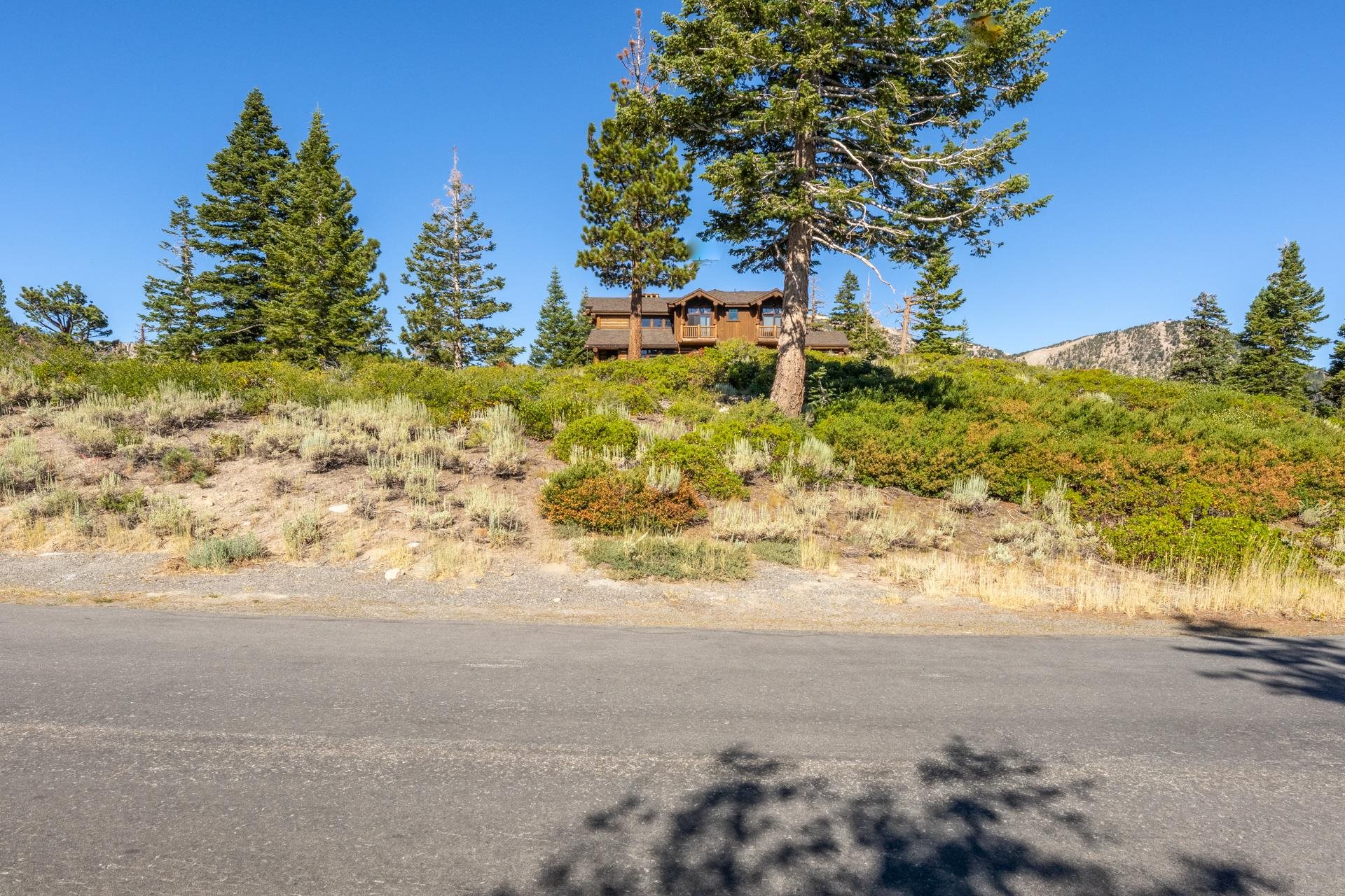 480 Fir Street Mammoth Lakes, CA 93546 - Photo 26 of 36 View of asphalt road
