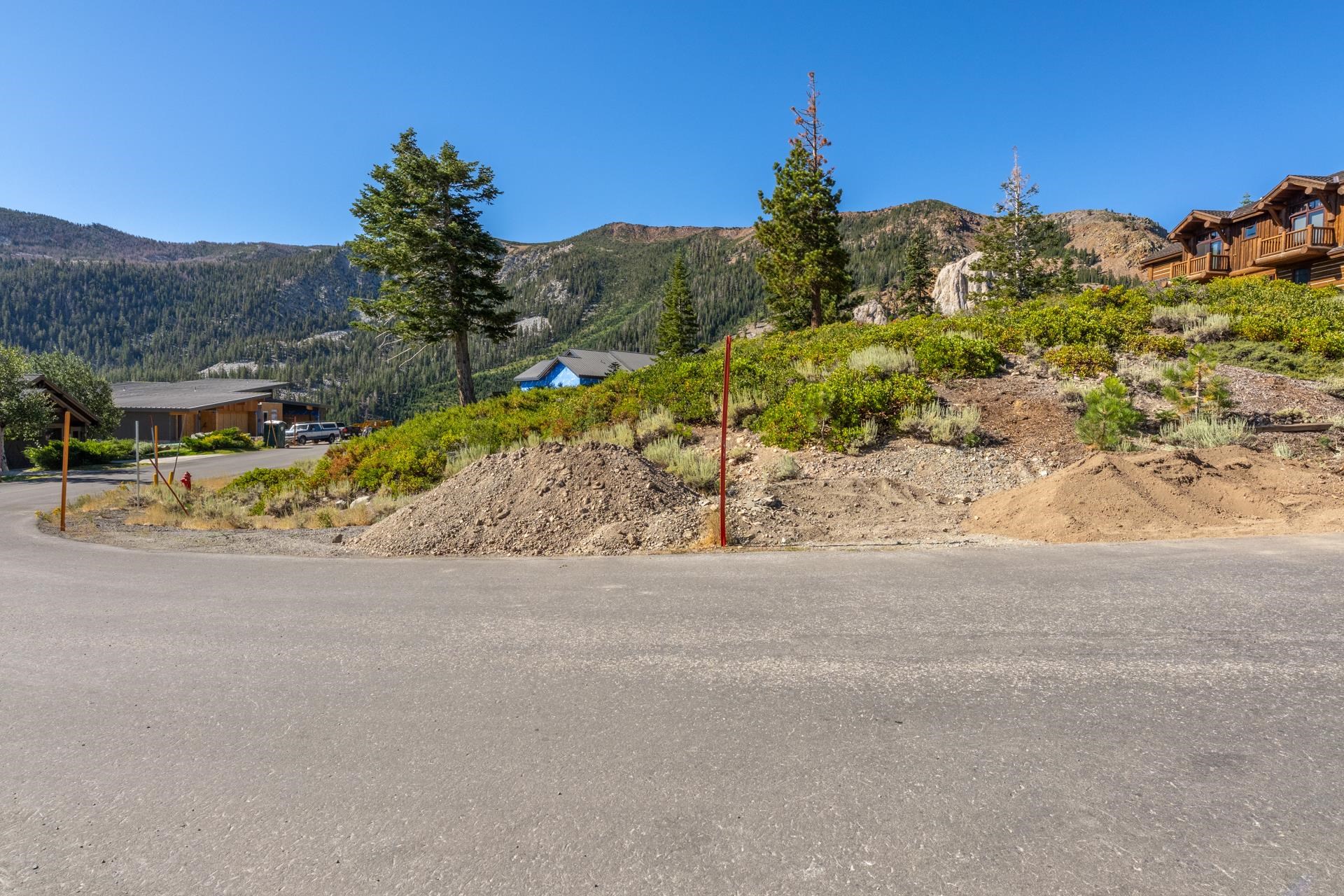 480 Fir Street Mammoth Lakes, CA 93546 - Photo 31 of 36 View of mountain backdrop