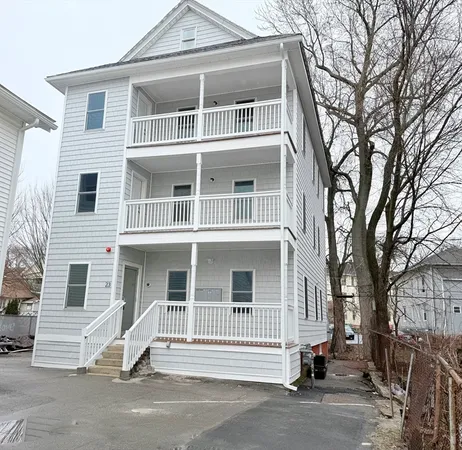 $2,400 | 23 Bellevue Street, Unit 1, Worcester, MA 01609