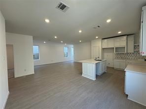 29663 Knollwood Bay Road Waller, TX 77484 - Photo 7 of 11 Pics are not of actual home. They are a representative of a home of the same floor plan